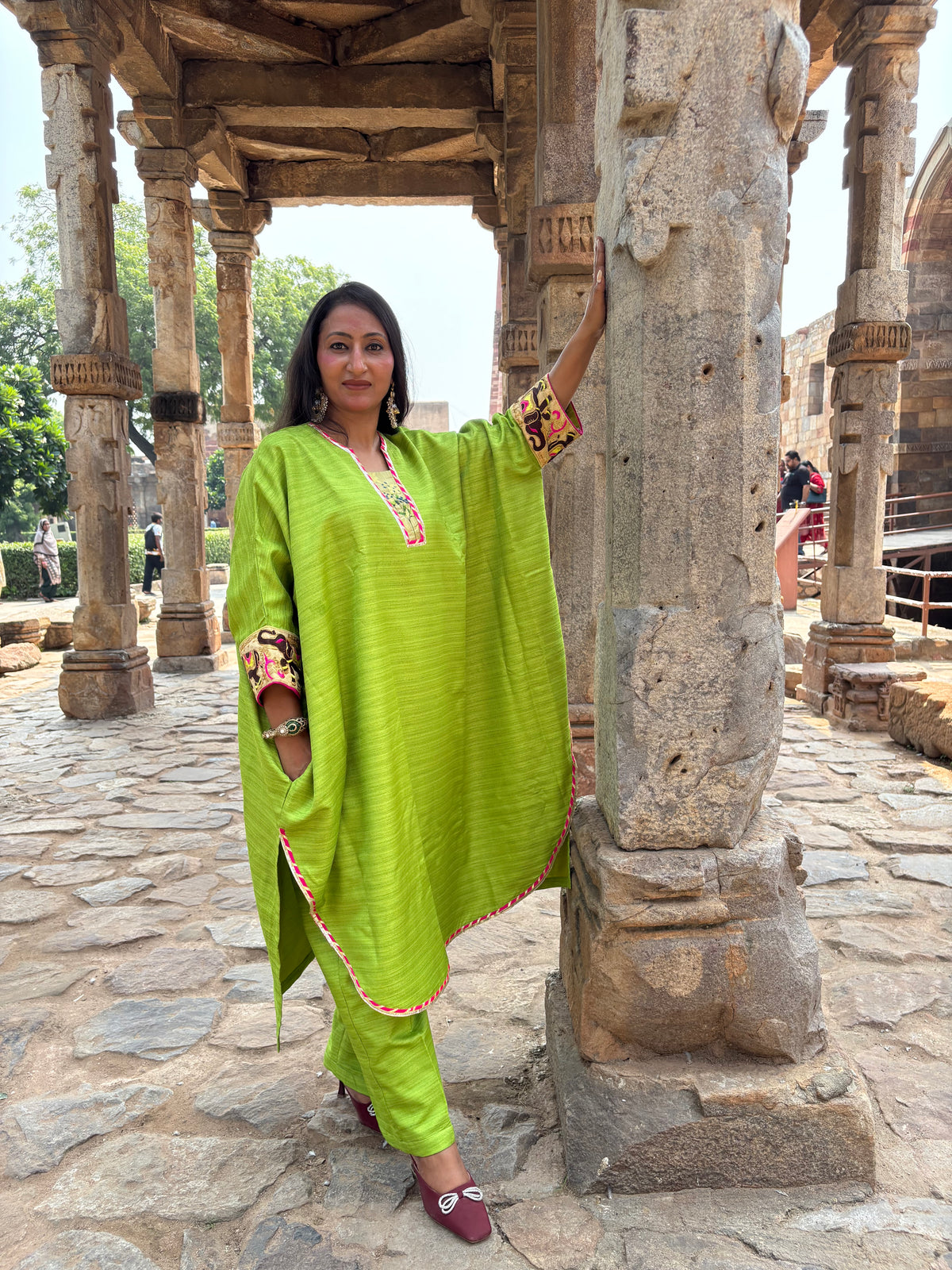 Rangraaz Green Antifit Semi Silk Suit Set (Set of 2)