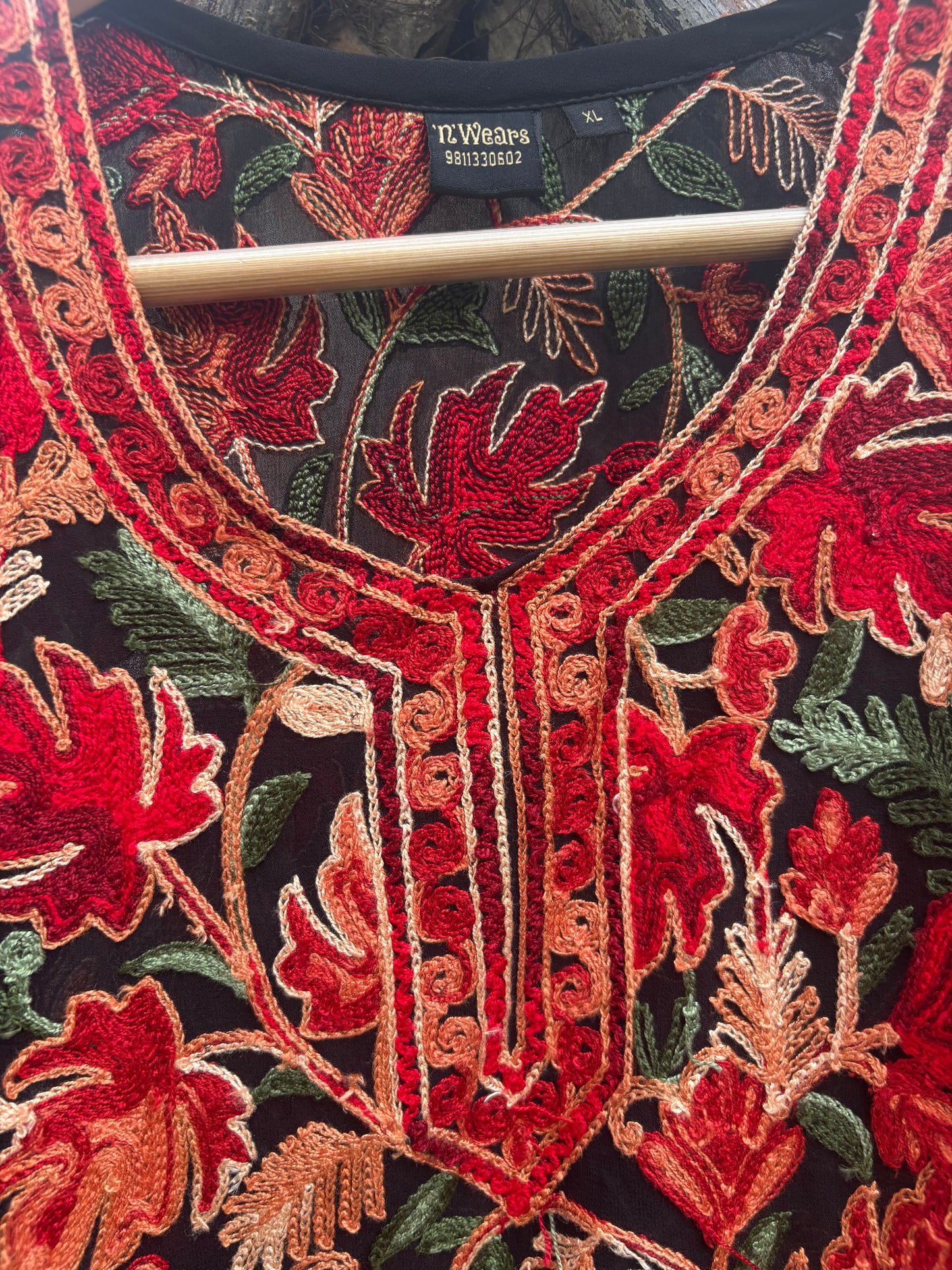 Gulzaar Black Kashmiri Embroidery Kurti
