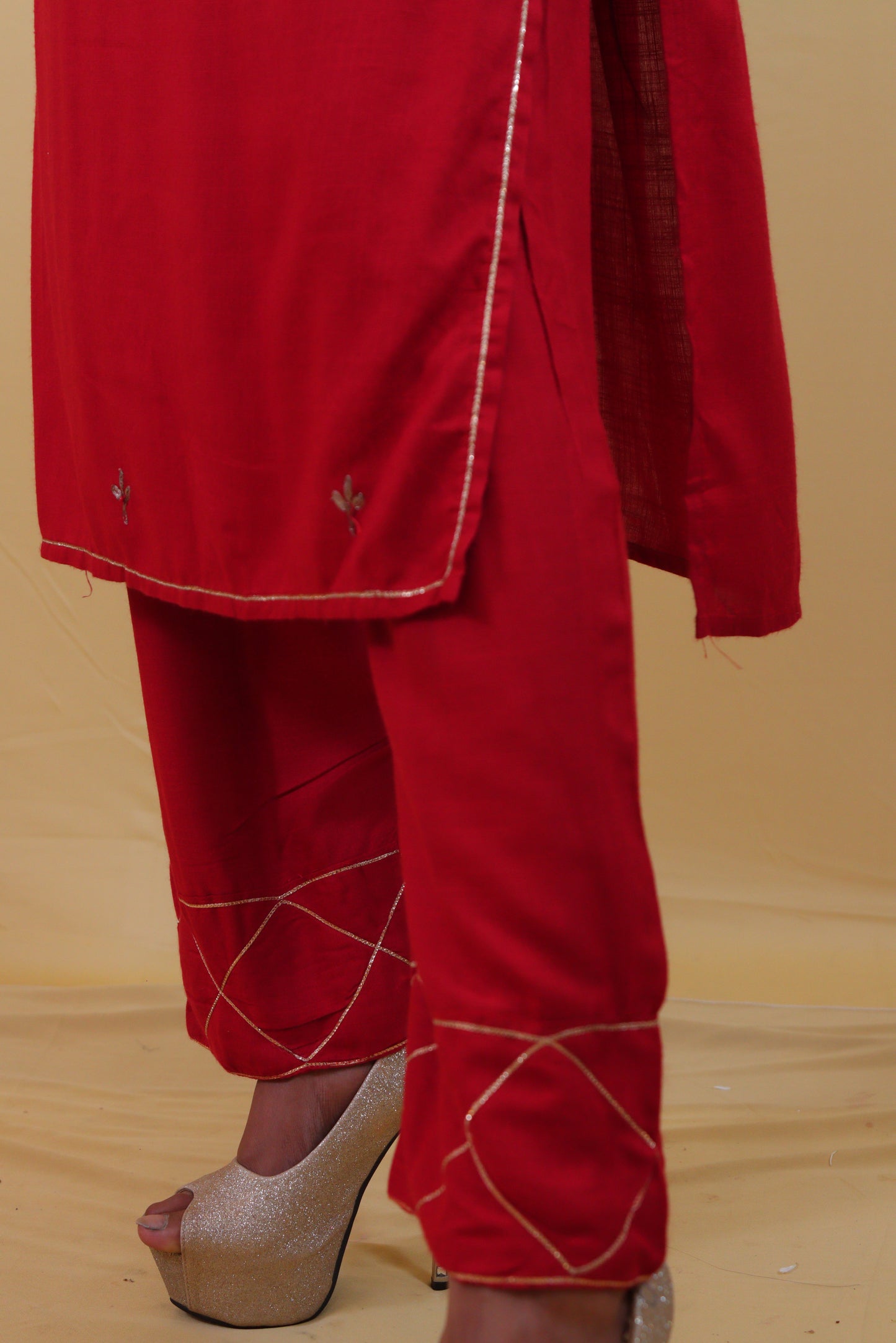 Maroon Zari embroidery Pant Suit (set of 2) Suit Set