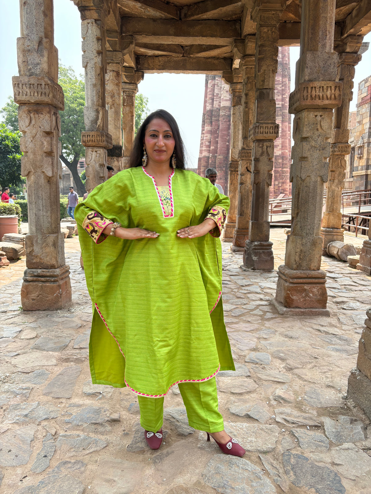 Rangraaz Green Antifit Semi Silk  Suit Set (Set of 2)