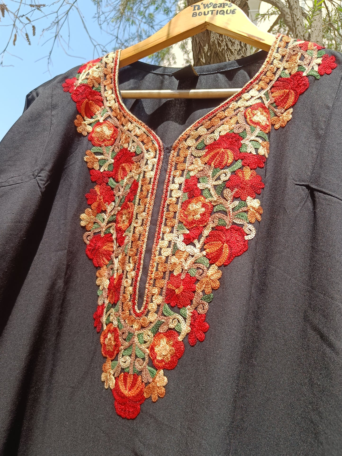 Black Kashmiri Phiran Kurta