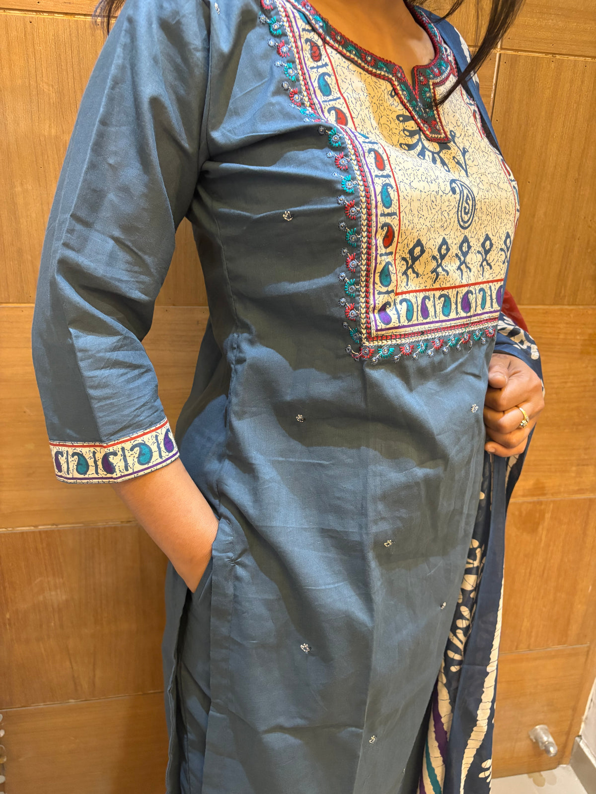 Grey Cotton Embroidered Suit Set With Mul Cotton Printed Dupatta (Set of 3)