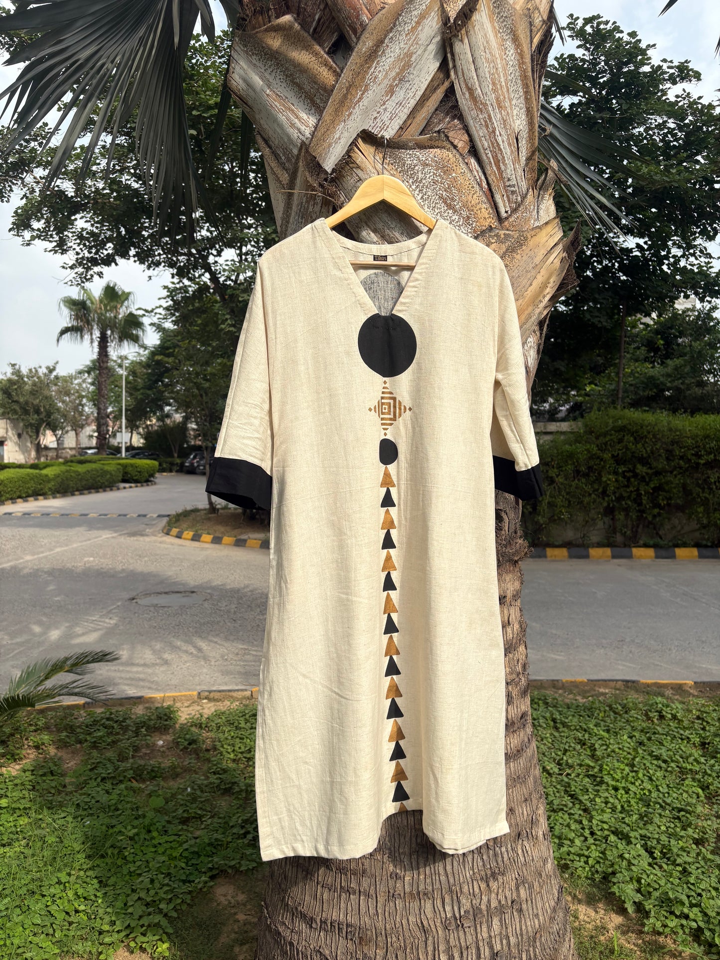 Ivory and Black Pure Cotton Anti-Fit Suit Set