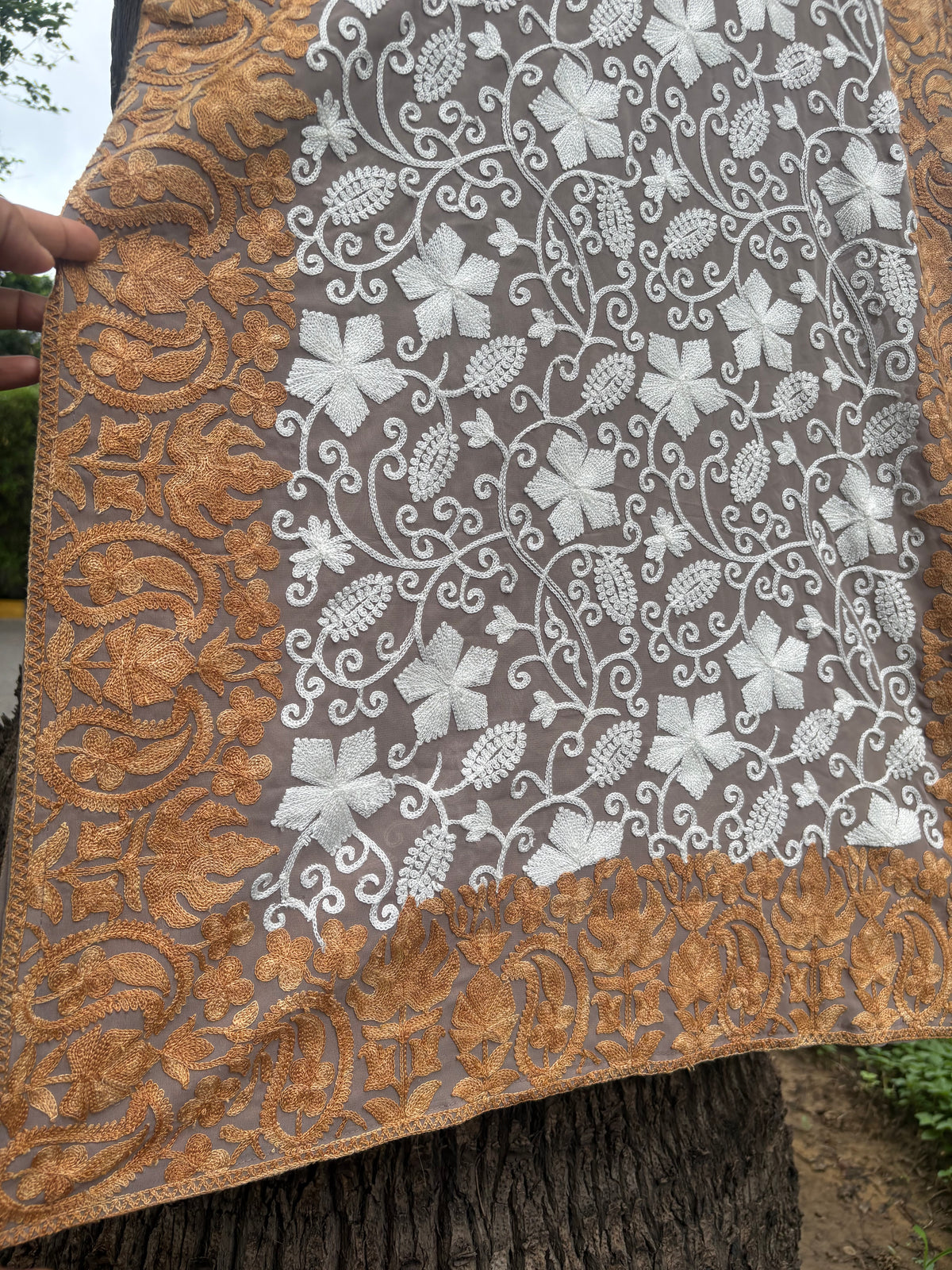 Gulzaar Grey Kashmiri Embroidery Kurti