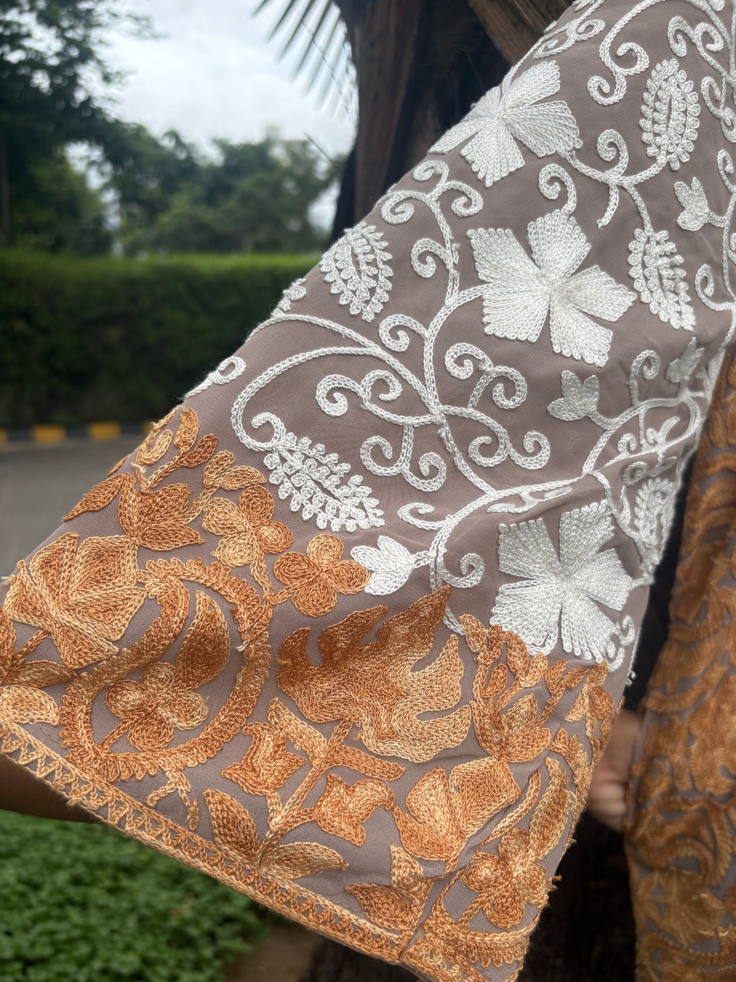 Gulzaar Grey Kashmiri Embroidery Kurti