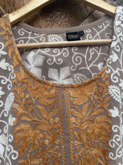 Gulzaar Grey Kashmiri Embroidery Kurti